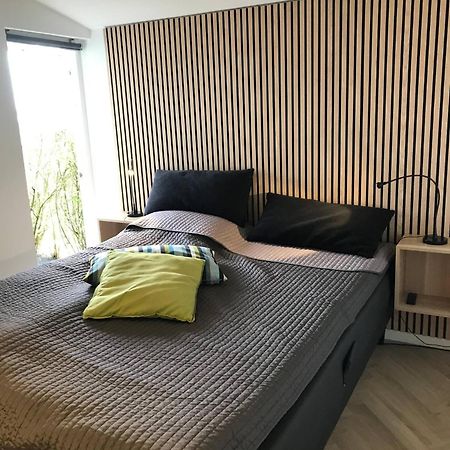 Eksklusiv Sommerhus Beliggende I Vandkanten Munkebo Buitenkant foto