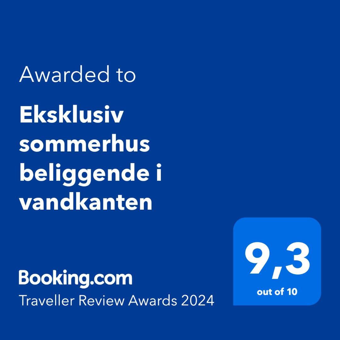 Eksklusiv Sommerhus Beliggende I Vandkanten Munkebo Buitenkant foto
